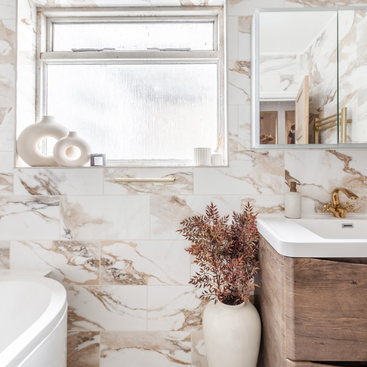 Cut Sample: Valeria Gold Marble Effect Tiles for Bathroom & Kitchen Walls