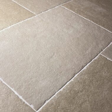 Juliette Cream Stone Effect Tiles - detail of tiling