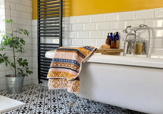 Rhian's Magnificent Monochrome Bathroom Renovation