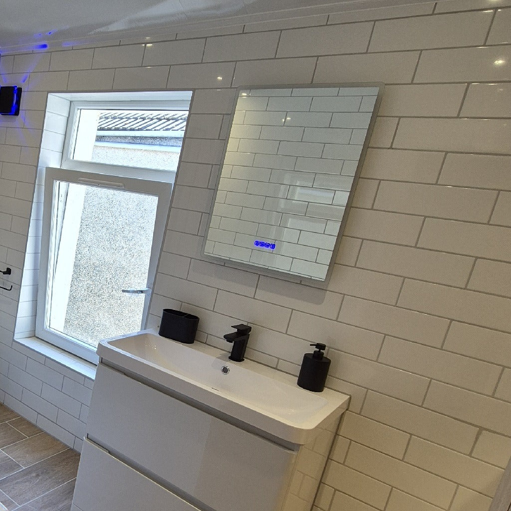 London 300x100 White Tiles - Gloss