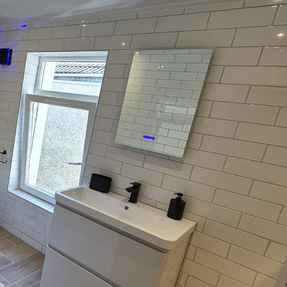 London 300x100 White Tiles - Gloss