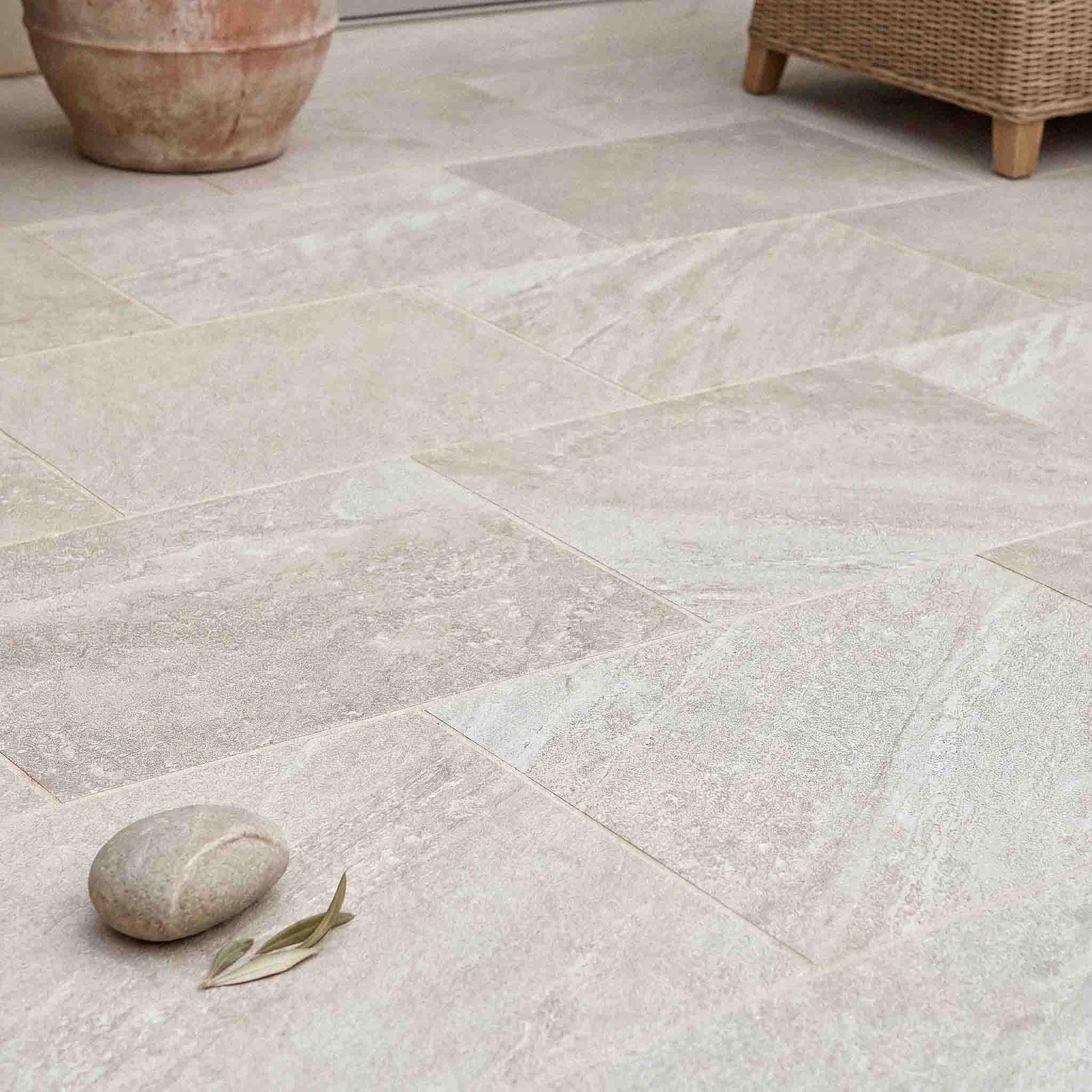 Everest Grey Outdoor Patio Tiles