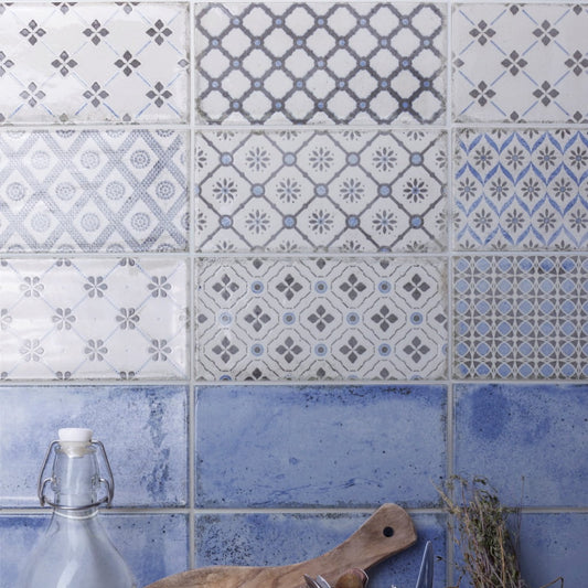 Cut Sample: Vita Blue and White Pattern Tiles